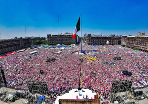 Mitin de la Marea Rosa encabezado por Xóchitl Gálvez reunió a aproximadamente 95 mil personas