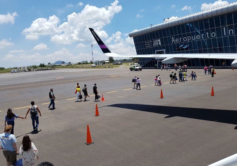 Cierran operaciones del Aeropuerto Internacional Hermanos Serdán