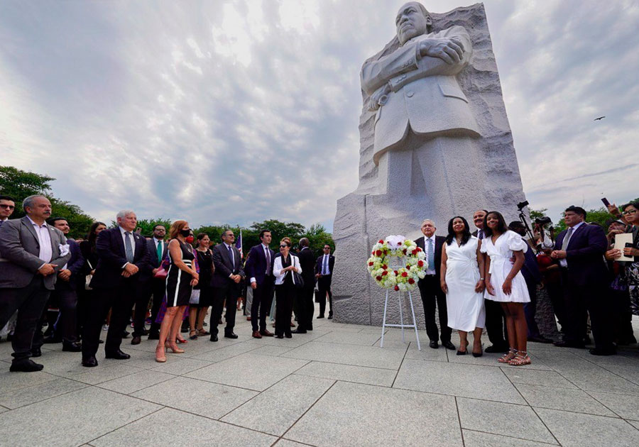 “Tenemos que mantener el sueño de Martin Luther King”: AMLO