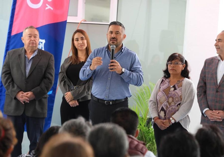 Concluye programa Contigo Veremos Más en Puebla capital