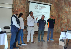 Certifica Ayuntamiento de Puebla a arboleros en poda de altura