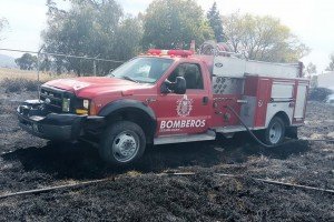 Sofocó Bomberos de Texmelucan incendio de pastizal en zona del ITSSMT