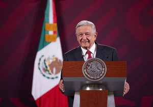 Pide AMLO a Mexicanos contra la Corrupción investigar contratos de Xóchitl Gálvez