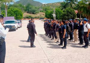Capacita gobierno estatal a corporaciones policiales de la Mixteca