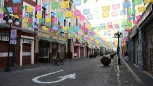 Exhorta Segom a locatarios a respetar peatonalización de la Calle de los Dulces