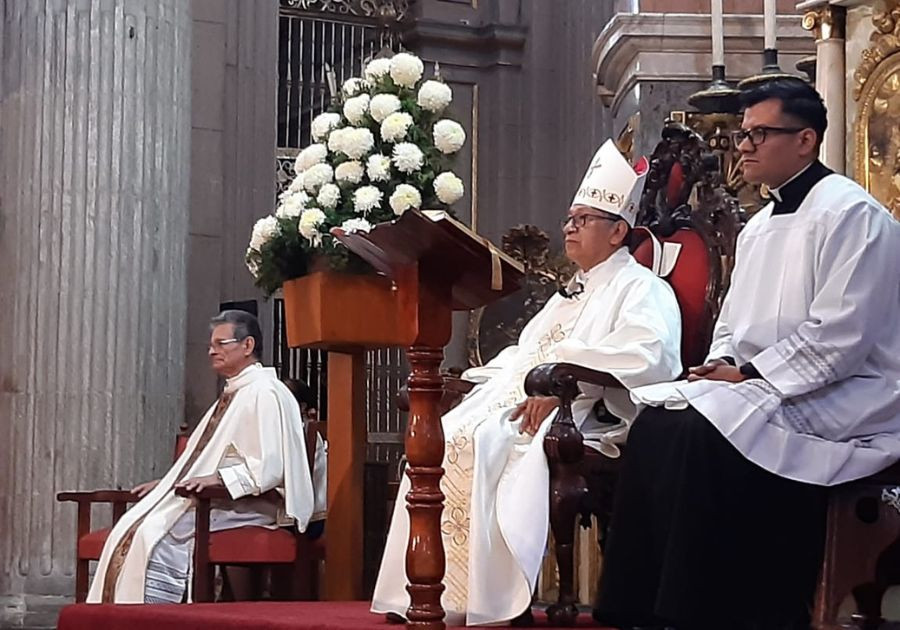 Pide obispo de Puebla por universitario y padre asesinados en Guerrero