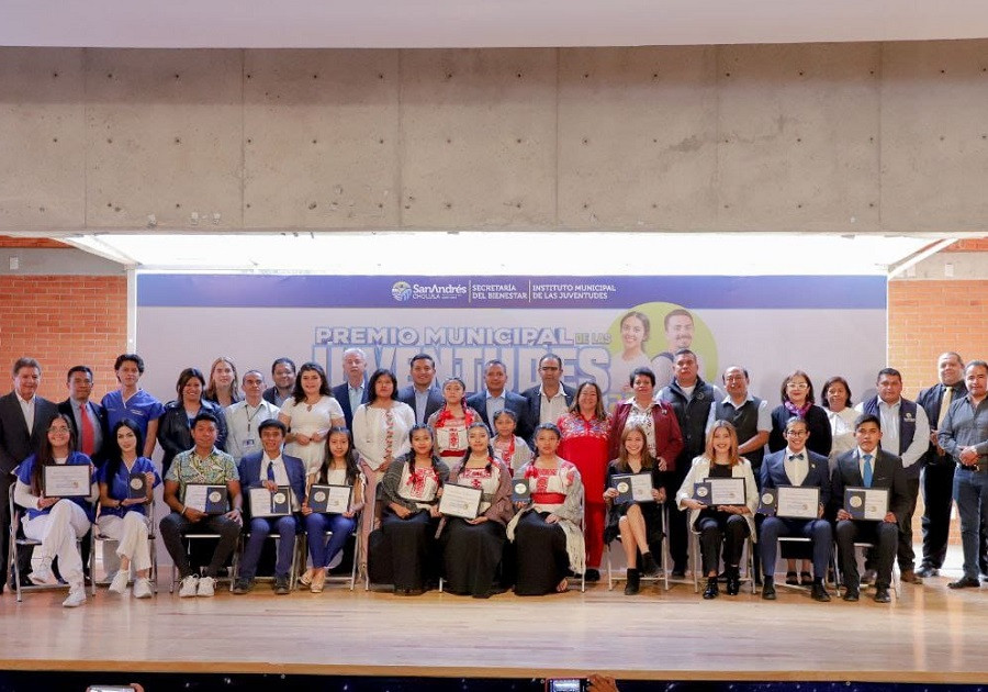 Galardona Mundo Tlatehui a las y los ganadores del Premio Municipal de las Juventudes