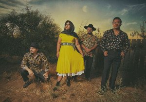 La Santa Cecilia: Las rancheras son el blues de los exiliados