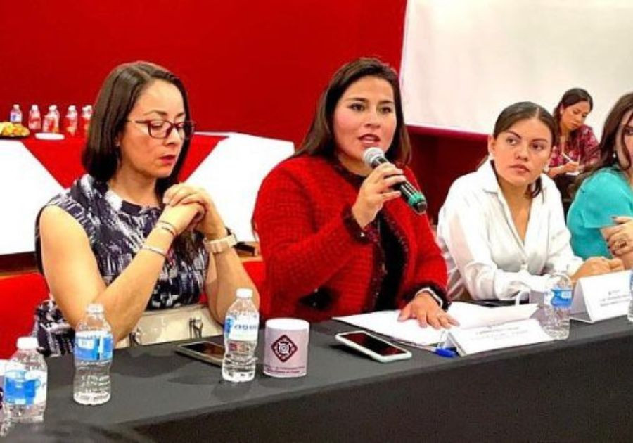 Destaca regidora sororidad activa en Foro de Participación Política de Mujeres en Puebla