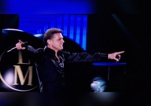 Saca Luis Miguel la casta a pesar de una voz casi rota