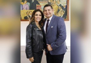 Se reúne Alejandro Armenta con Olivia Salomón