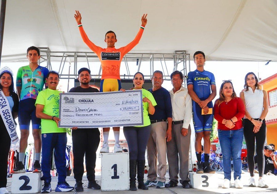 Incentiva Gobierno de Cholula el deporte, a través de la Carrera Ciclista