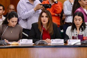 El lunes será una cita con la historia: Congreso perfila reforma para reducir jornada laboral a 40 horas