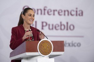 Llega Sheinbaum a Puebla con aval nacional de más de 70%