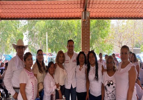 Por espacios dignos y de calidad para seguir ofreciendo una educación eficiente a más izucarenses, se pronuncia Eduardo Castillo