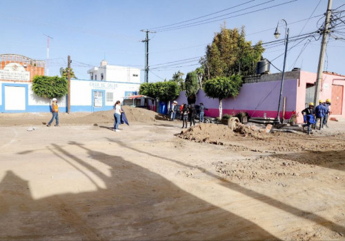 Obras en plaza de Tonantzintla tienen 45% de avance