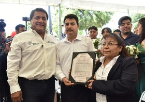 Formaliza SEGOB unión de 60 parejas con bodas comunitarias en Tehuacán