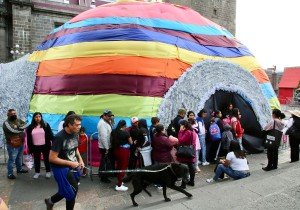 Con éxito el Gobierno de la Ciudad realiza la Piñata Sensorial &quot;Habla con Santa&quot;