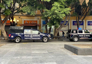 Regresa cerco policial para evitar ambulantes en Centro de Puebla