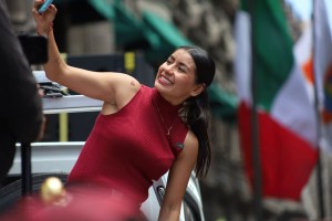 Gaby “La Bonita” Sánchez y un registro con dinamita en los guantes