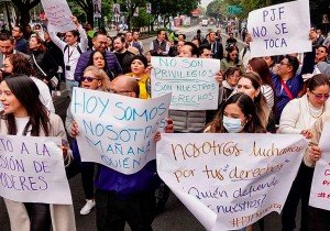 Siguen protestas y denuncias internacionales contra la reforma judicial de AMLO