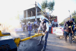 Comienza Eduardo Rivera Pérez programa de bacheo en Puebla