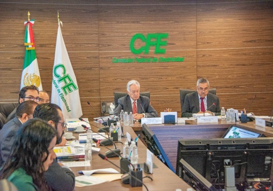 La CFE no aumentó precios el sexenio anterior: Bartlett