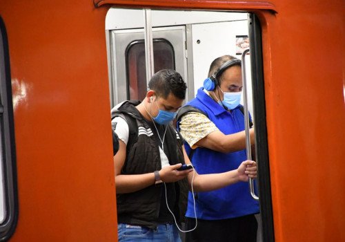 Vuelven a pedir cubrebocas para ingresar al Metro de la CDMX