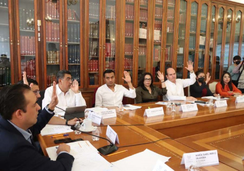 Sin Mónica Silva, aprueban en comisiones las reforma al Poder Judicial