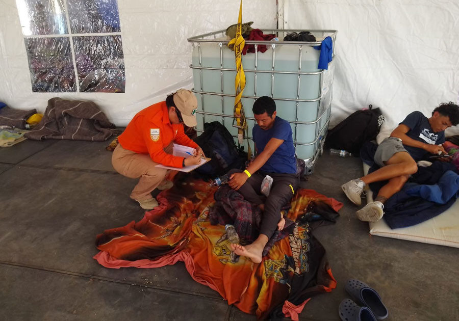 Habilitan INM y municipio de Ciudad Juárez refugio temporal para personas migrantes