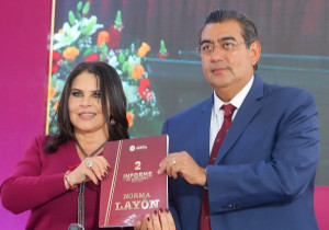 Acude Sergio Salomón a segundo informe de gobierno de Norma Layón, alcaldesa de San Martín Texmelucan