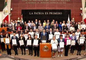 Entrega Armenta reconocimientos por amor al deporte