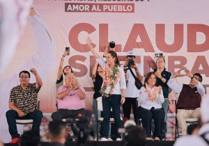 ‘La educación es centro de la Transformación’, destaca Claudia Sheinbaum en Minatitlán