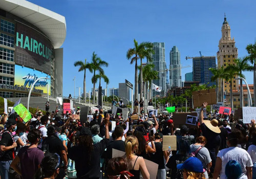 En medio de protestas cobra vigencia ley antimigrante SB 1718 en Florida