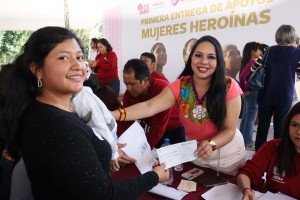 Impulsa Tonantzin Fernández el empoderamiento de las mujeres jefas de familia