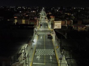 Entrega Pepe Chedraui pavimentación de la calle Venustiano Carranza