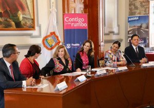 Firma convenio SMDIF Puebla para prevenir consumo de drogas