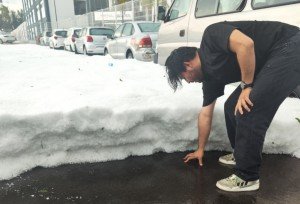 Revisan zonas deportivas por granizada en la ciudad de Puebla