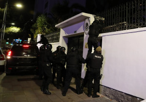 Asalto a la Embajada en Ecuador, tibia respuesta de México