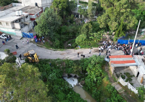 Gobierno municipal va por rehabilitación del puente de la calle Puebla, en San Aparicio