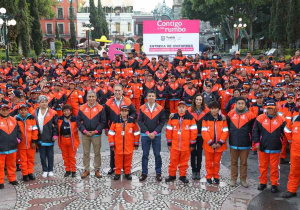 Entrega ERP uniformes a trabajadores de limpia de Puebla