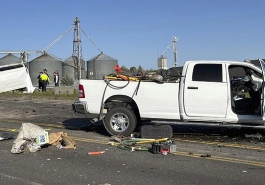 Mueren seis trabajadores agrícolas mexicanos en accidente vehicular en Idaho