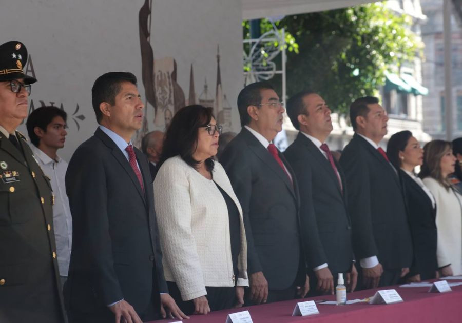 Asiste Eduardo Rivera a ceremonia por el Aniversario de la Revolución Mexicana