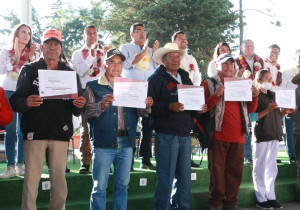 Mediante una política social, gobierno de Puebla fortalece a productores de la región Esperanza