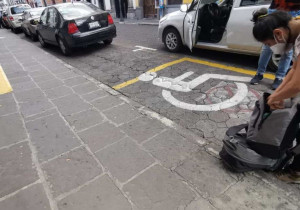 Invalida Corte cobro de parquímetros en Puebla capital