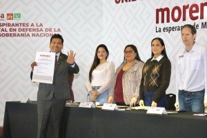 Carlos Augusto Pérez oficializa su registro en el proceso interno de Morena en Tlaxcala