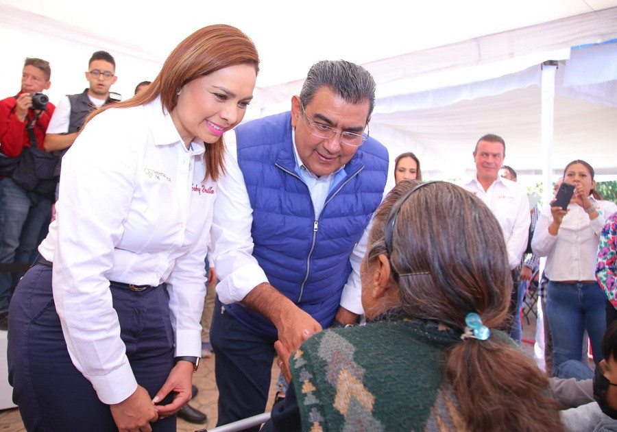 En “Jornada Ciudadana”, gobierno estatal favorece a habitantes de Chalchicomula de Sesma con aparatos ortopédicos