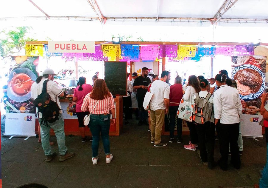 Conquista cocina poblana al Foro Mundial de la Gastronomía Mexicana