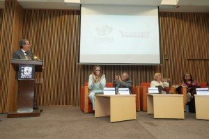 Pepe Chedraui participa en coloquio internacional de la UNAM sobre gobernanza