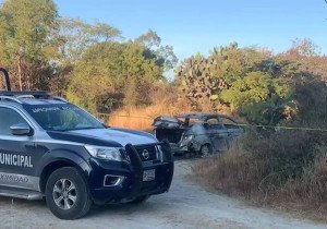 Hallan cadáver calcinado dentro de vehículo en Valsequillo